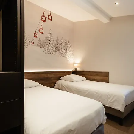 4★, 5 Pers, Village Centre, 125 M Pistes, 3 Chambres, Balcon Sud, Parking *